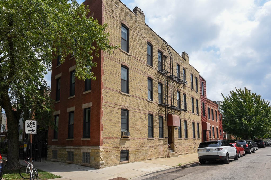 Ukrainian Village Apartments For Sale